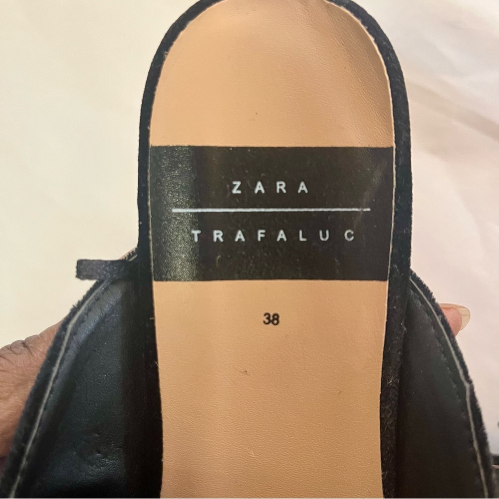 Zara Trafaluc Black Velvet Mules with Gold Spider Embroidery - Picture 7 of 8